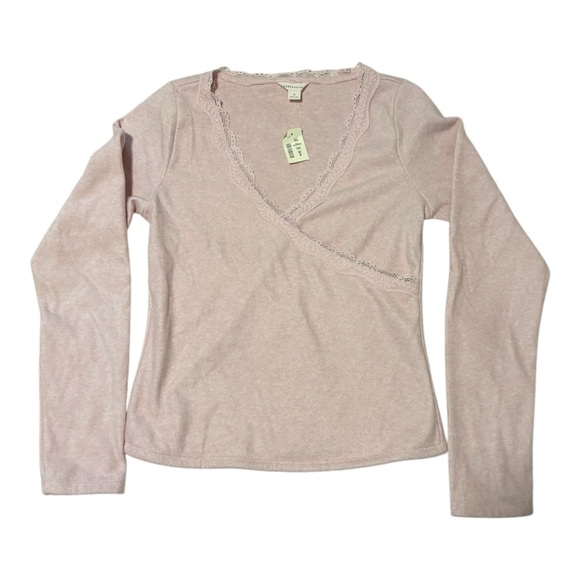 Aeropostale Tops - Aeropostale Light Pink Long Sleeve Top with Lace Trim